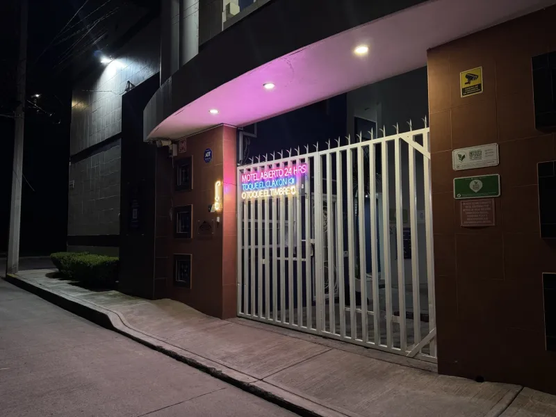 Acceso de noche